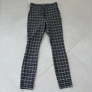 Hollister pants black and white